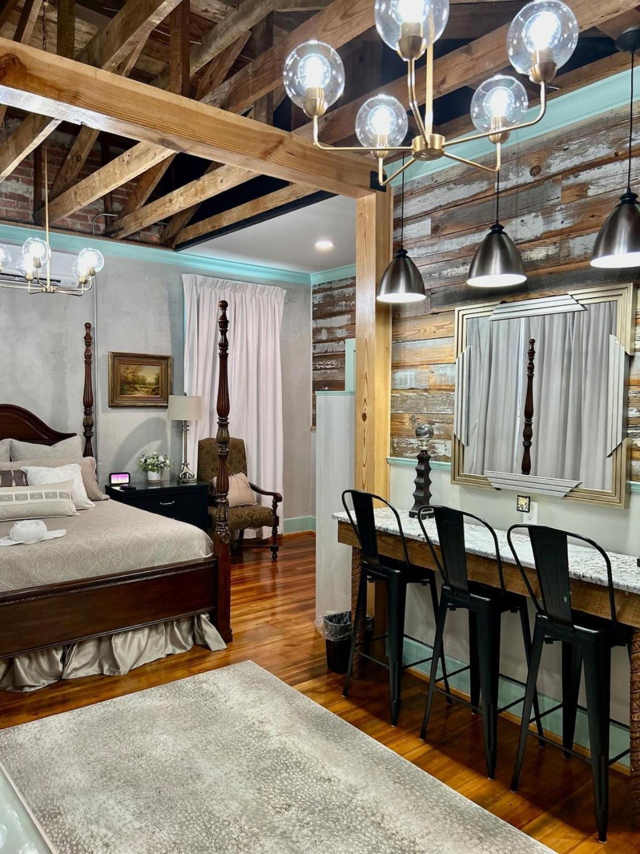 Chipley'S Squareview Inn Carthage المظهر الخارجي الصورة