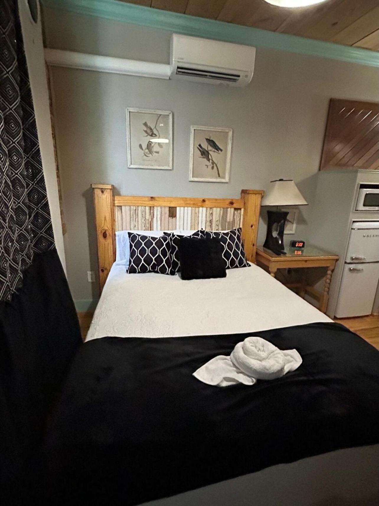 Chipley'S Squareview Inn Carthage المظهر الخارجي الصورة